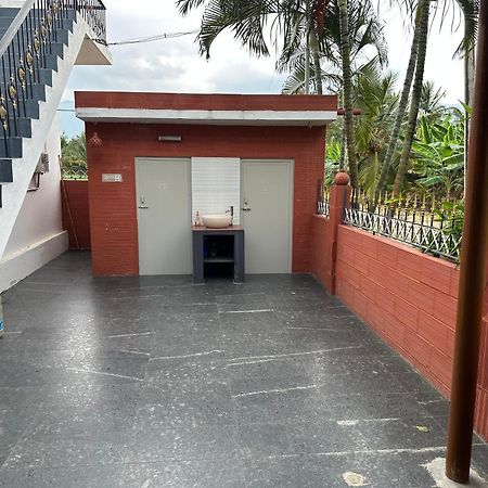 Sakthi Garden Home Stay 埃罗德 外观 照片
