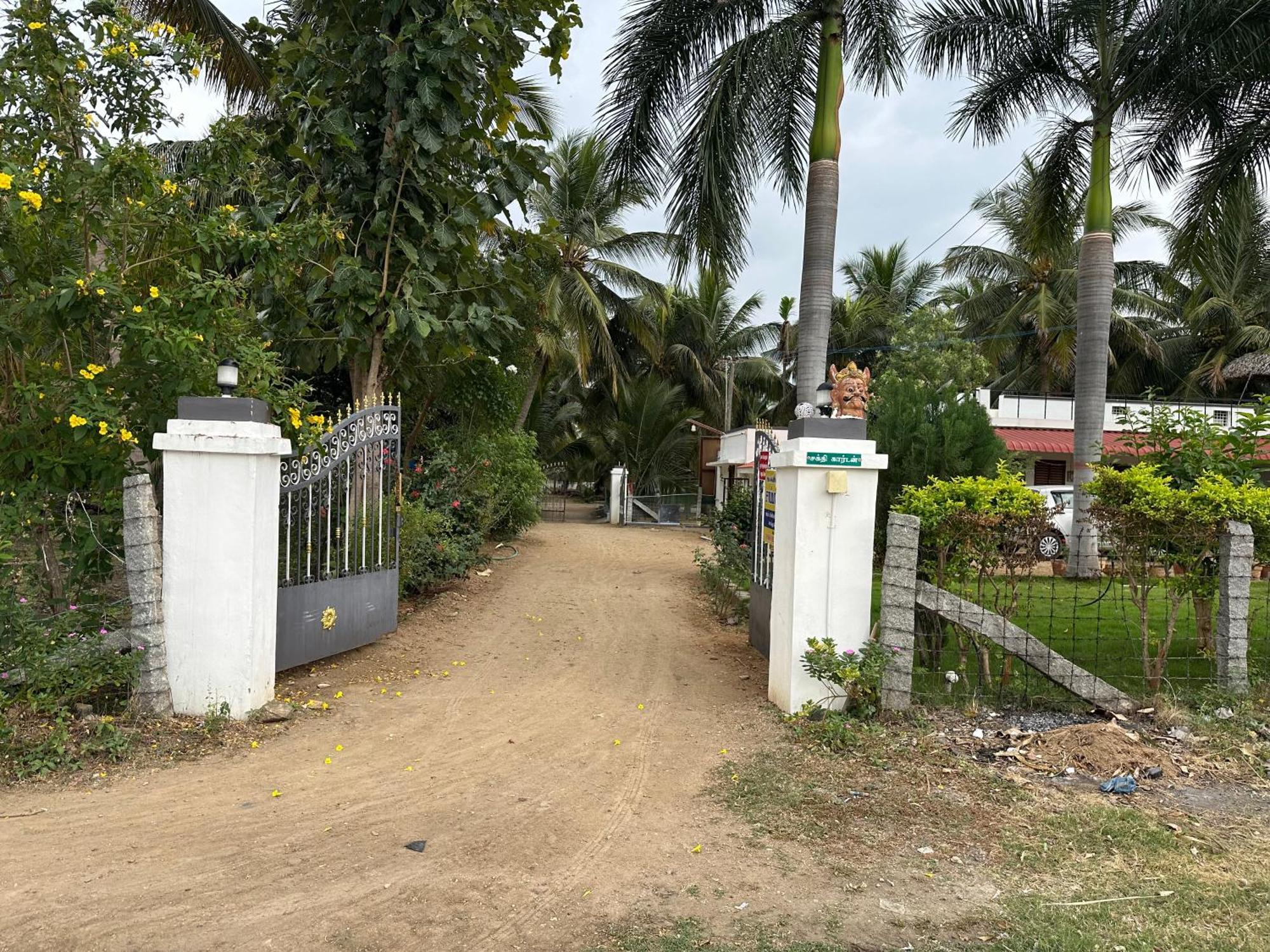 Sakthi Garden Home Stay 埃罗德 外观 照片